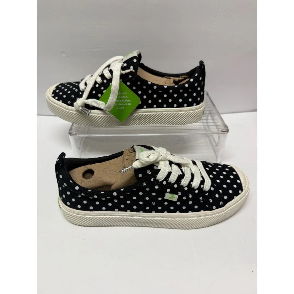 Cariuma OCA Low Polka Dot Black White Canvas Sneakers Women 8